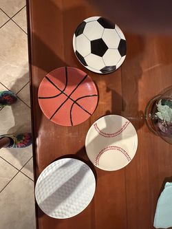 Set of 4 sports themed plates
