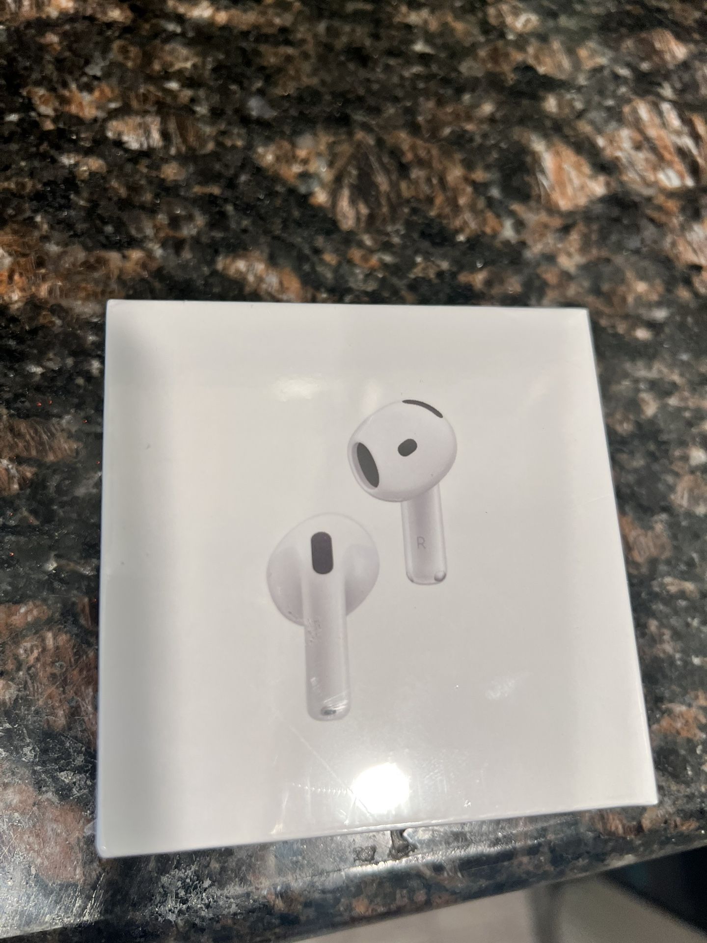 Apple Airpods 4 With Noice Silence