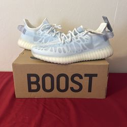 Yeezy Boost 350 v2 Mono Ice