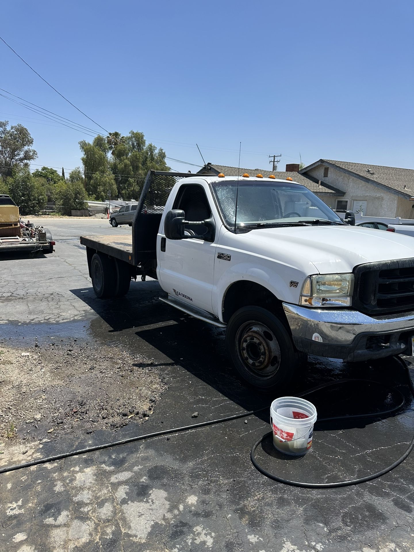 2000. Ford. F450 V 10 gas gas.