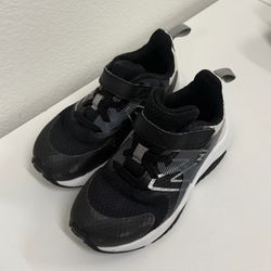 New Balance Kids Rave Run v2 Sneakers