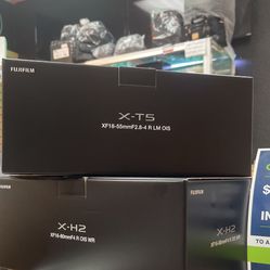 Fujifilm X-T5 With 18-55mm Lens