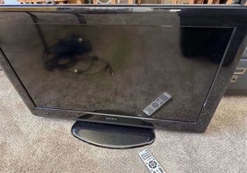 Apex 32 inch tv with remote