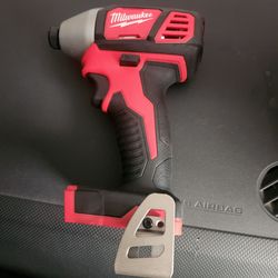 LIKE NEW MILWAUKEE M18 REGULAR IMPACT DRIVER (TOOL ONLY)