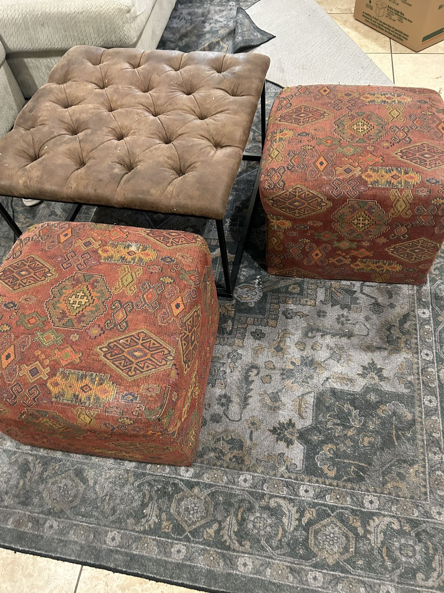 Coffee Table And 2 Ottoman