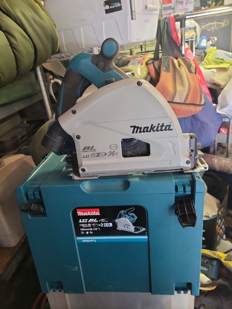 Makita Cordless Plunge Cut Saw