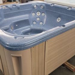Clearwater Spas - Sextet – Including DELIVERY & WARRANTY