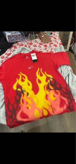 Nike shirt size large