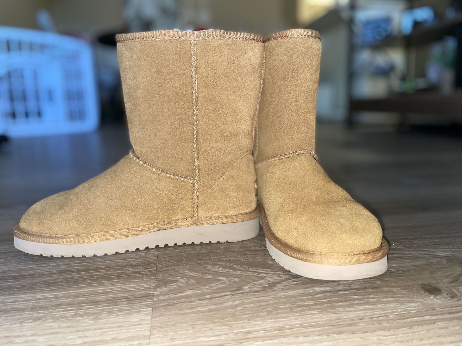 Koolaburra By UGG Short  Soft Suede Short Boots