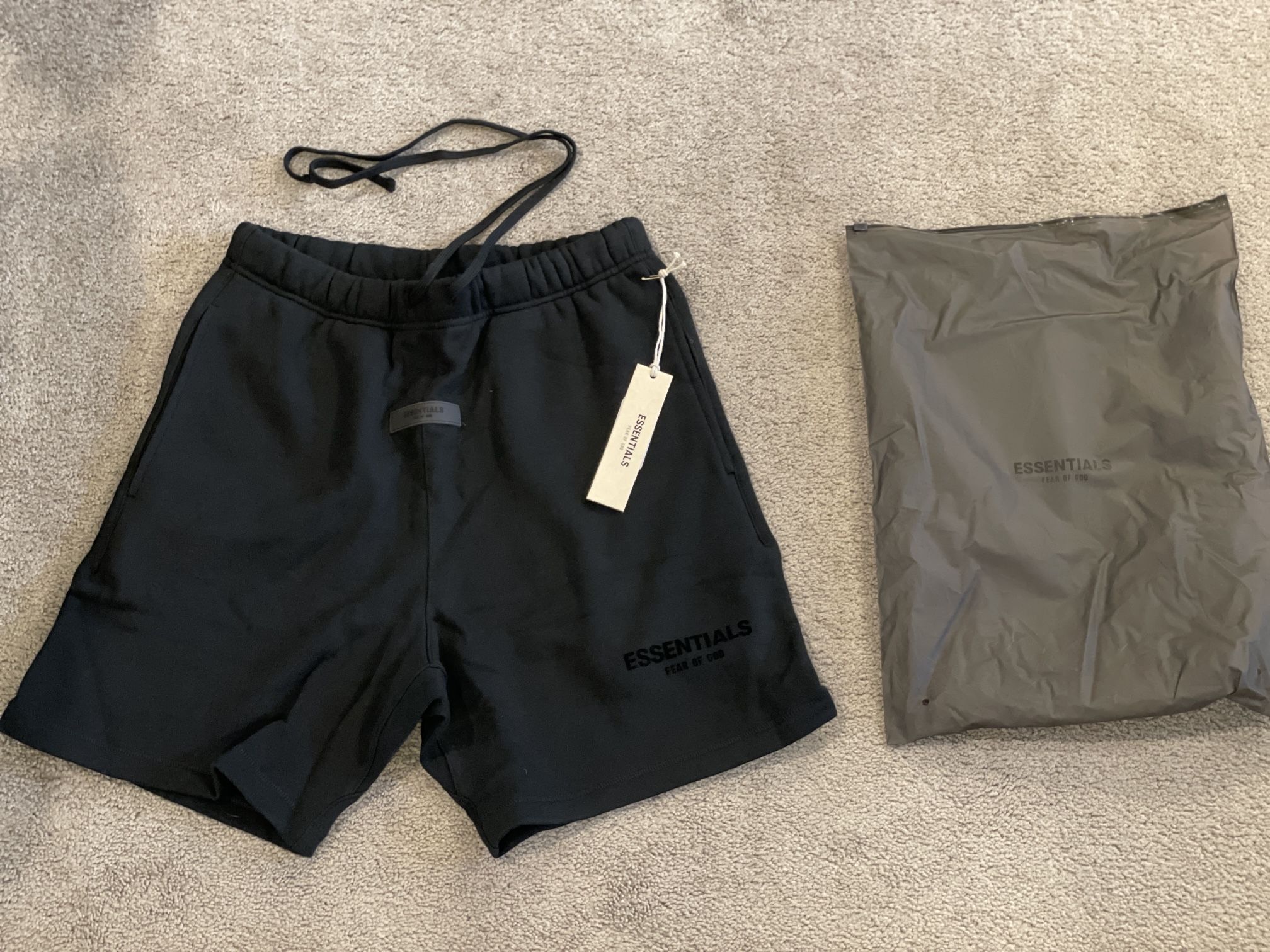 Essentials Shorts