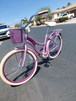 24 Inch Huffy Del Lusso Bike