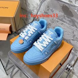 Louis Vuitton 1AAREY Trainer Black Embossed Monogram shoes