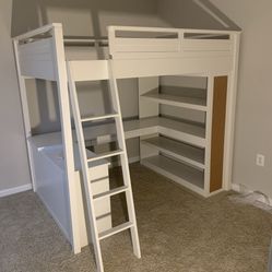 Full Size Loft Bed With Desk