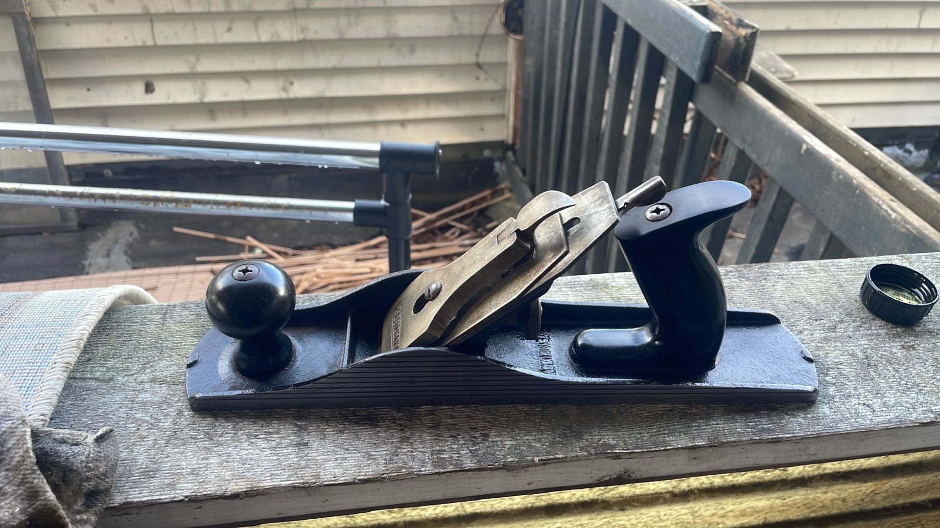 Craftsman plane 107-37035 Jack Plane 14” is a must-have for any woodworking enthusiast.