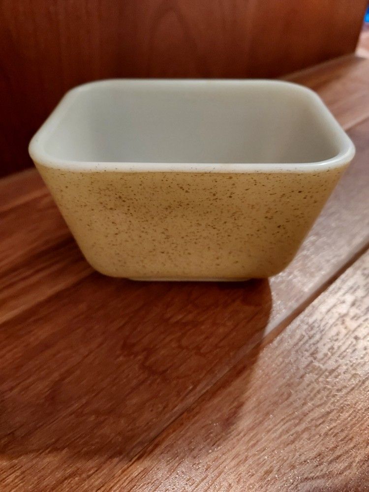 Vintage PYREX 501-B 12oz Speckled Tan Dish No Lid