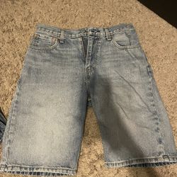 Levi jorts