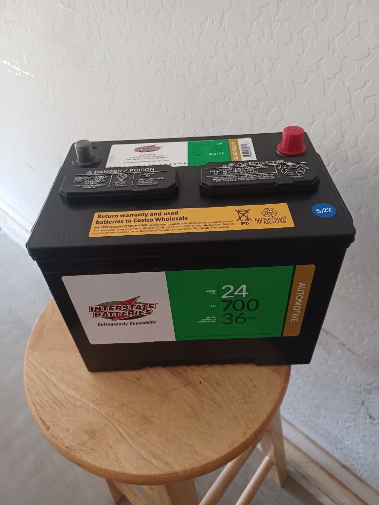 Used Truck Battery (Car Battery) for Sale in Tempe, AZ OfferUp