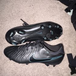 Nike Tiempo Cleats