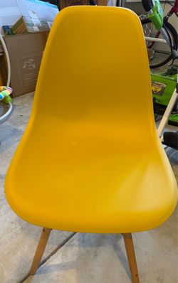 Set of 4 chairs (good condition)