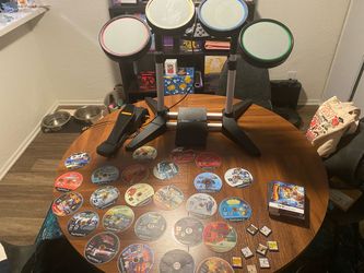 Video game lot ps2 games/console and Nintendo ds games