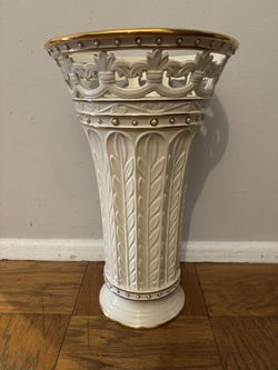 Florentine & Pearl Lenox Vase