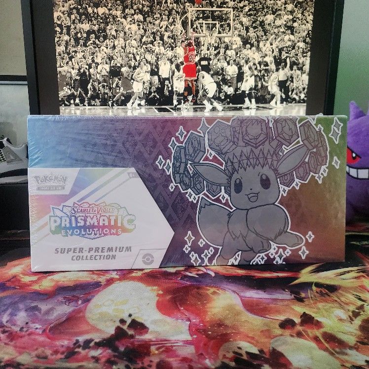 Prismatic Evolutions Super Premium Collection