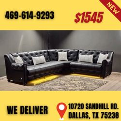 Black Leather Sectional With Pillows 