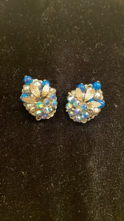 Vintage Clip On Earrings