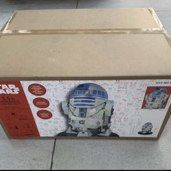 STAR WARS R2D2 - 3.5 foot animated LED R2D2 - Home Depot - BRAND NEW IN BOX
