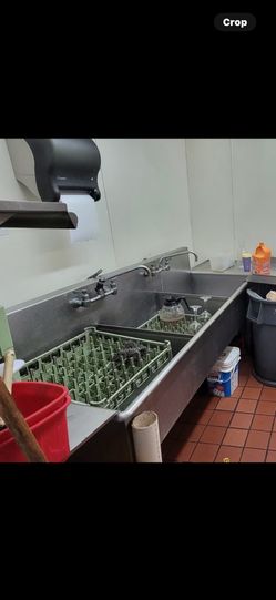 3 COMPARTMENTS STAINLESS STEEL RESTAURANT SINK