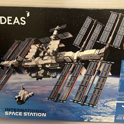 Brand New Lego Space Station 21321