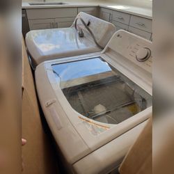 Washer and Dryer Combo - Like New - Austin, TX