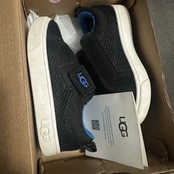 UGG Sneakers 