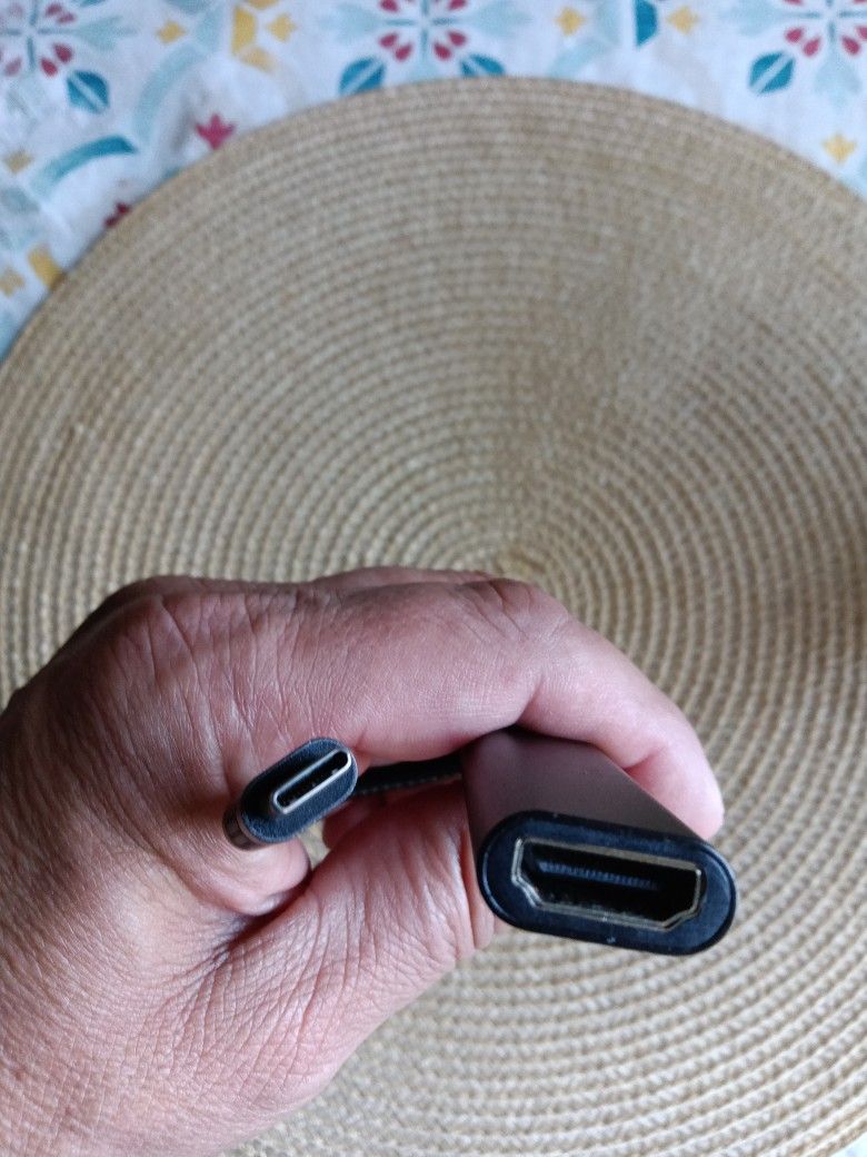 Adapter C Type To HDMI