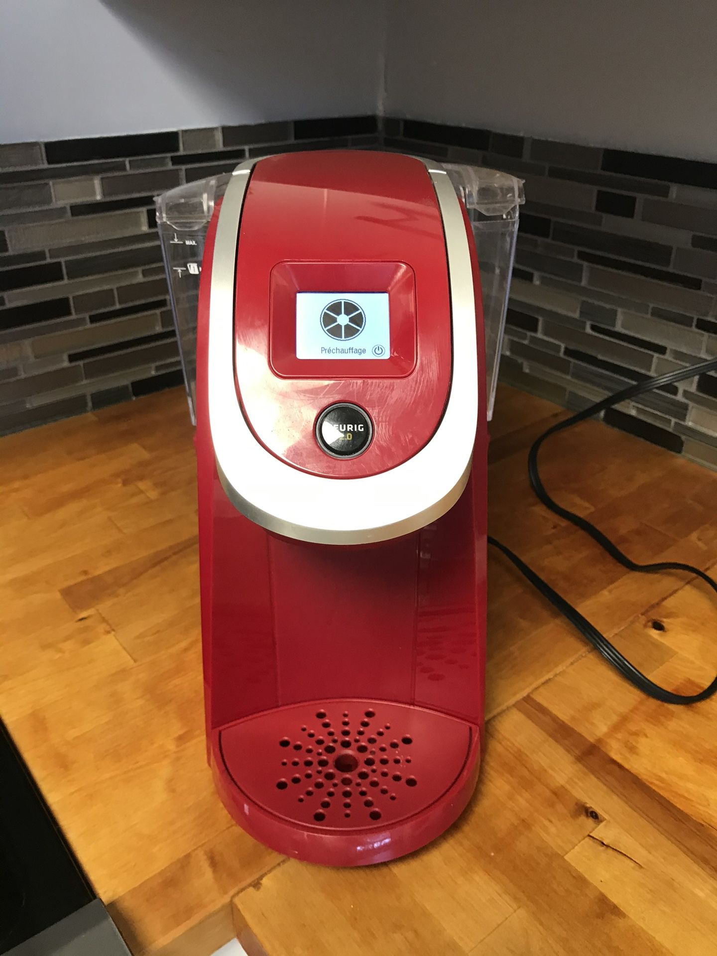 RED KEURIG 2.0 K200 Plus Series Coffee Maker