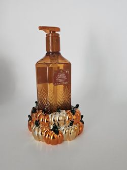 New fall HALLOWEEN orange pumpkin soap holder BATH AND BODY WORKS was $19.95