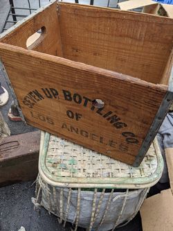 1972 vintage 7 up crate