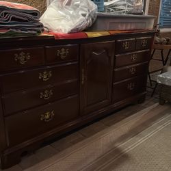 Cal King Bedroom Set