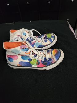 Converse slightly used size 3