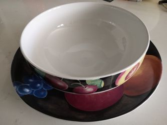 Beautiful serving bowl and platter set