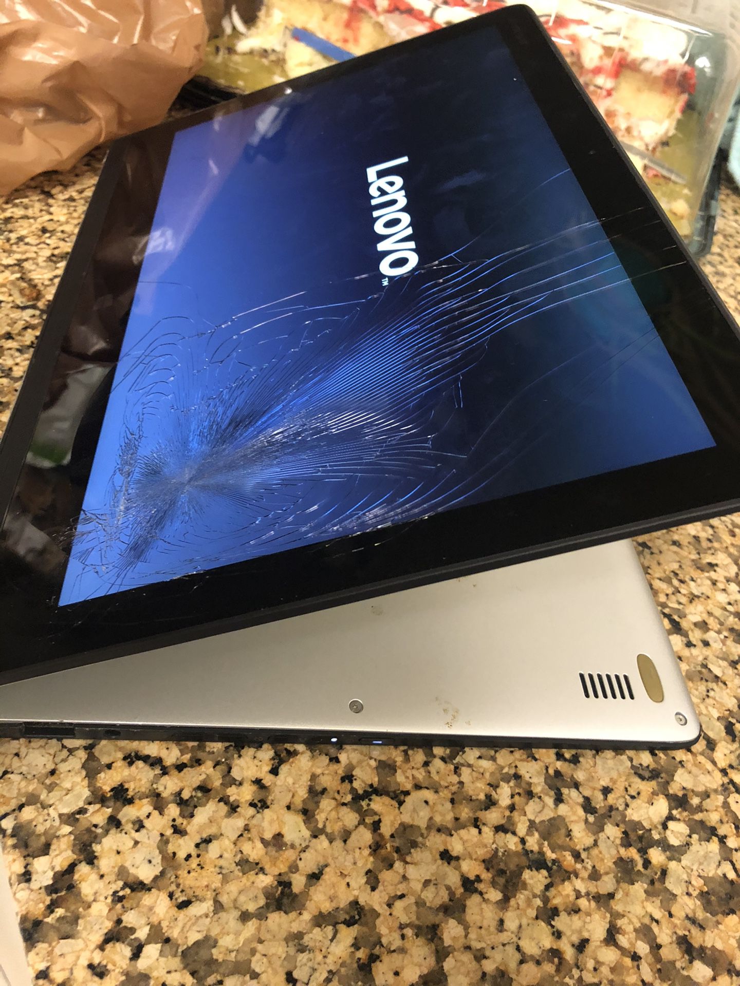 Lenovo yoga 3 pro 1370 13.3” tablet or laptop BROKEN SCREEN,