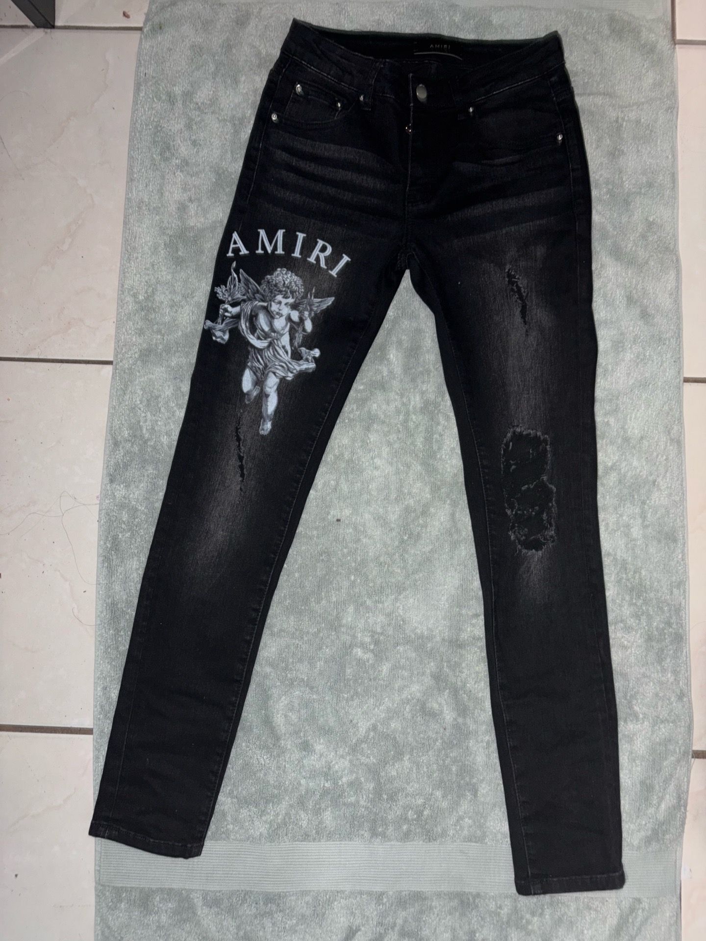Amiri Jen’s size:29