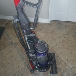 Dyson DC 25 Upright Vacuum Cleaner