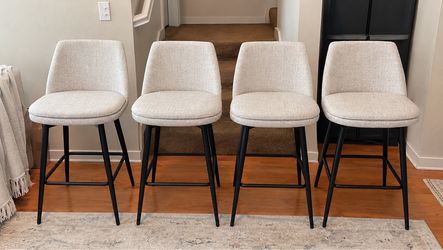 Set of 4 swivel bar stools