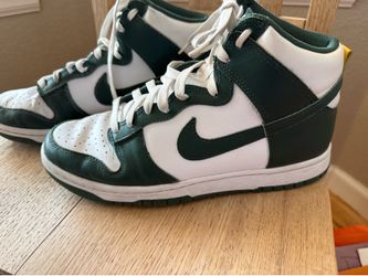 Nike Hightop Green and White Shoes