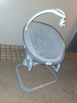 Baby swing