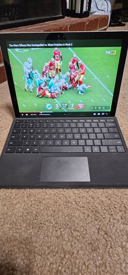 MICROSOFT SURFACE PRO WITH KEYBOARD
