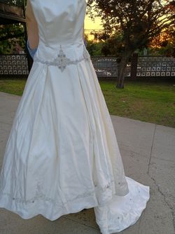 Christina Wu Ivory Wedding Gown Size 10