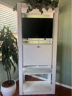 Solid wood shelving unit