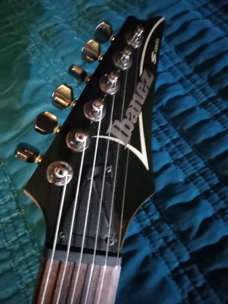 Ibanez S421 Strat S Series